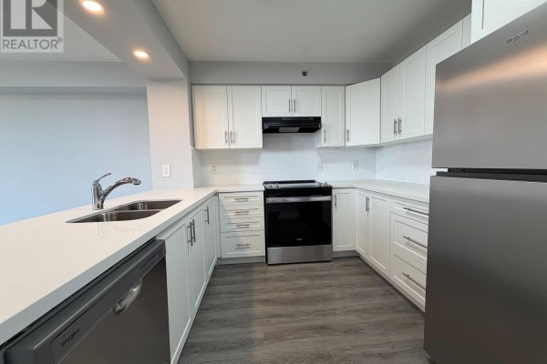 Primary Bedroom - 816 - 2 Neptune Drive, Toronto, ON M6A3E6 Photo 4