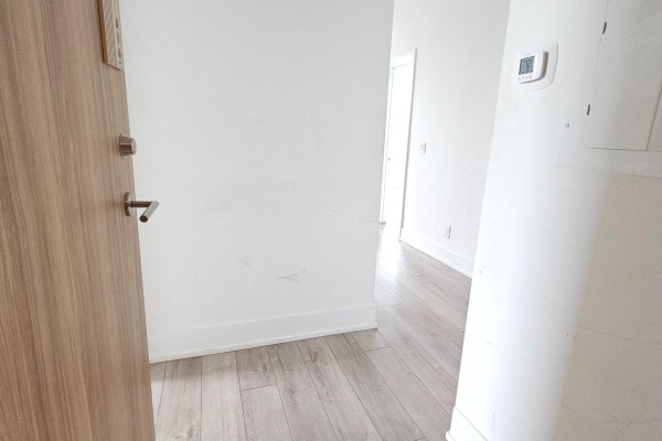 Bedroom 2 - 816 - 3100 Keele Street, Toronto, ON M3M0E1 Photo 2