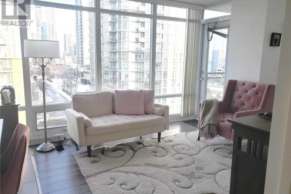 Dining room - 817 - 15 Brunel Court, Toronto, ON M5V3Y6 Photo 4