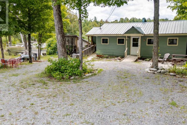 817 7th Concession, Lanark Highlands, ON, photo 3