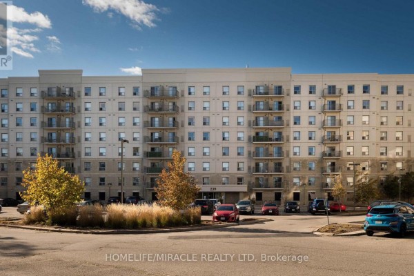 818 - 239 Auburn Drive, Waterloo