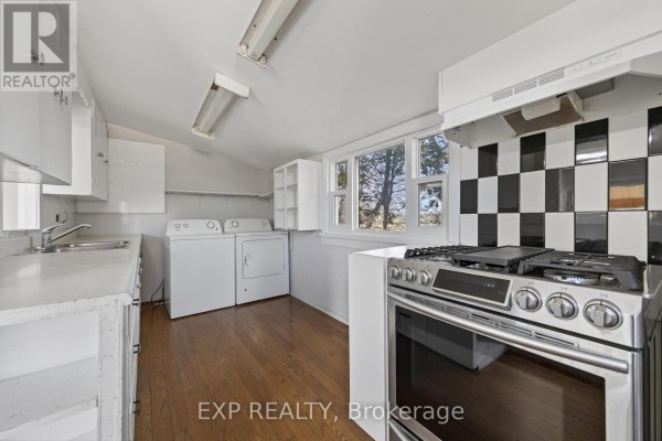 Mud room - 8184 26 Highway, Clearview, ON L0M1S0 Photo 5