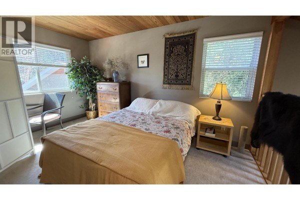 Laundry room - 8187 Cottonwood Bay Road, Bridge Lake, BC V0K1X2 Photo 4