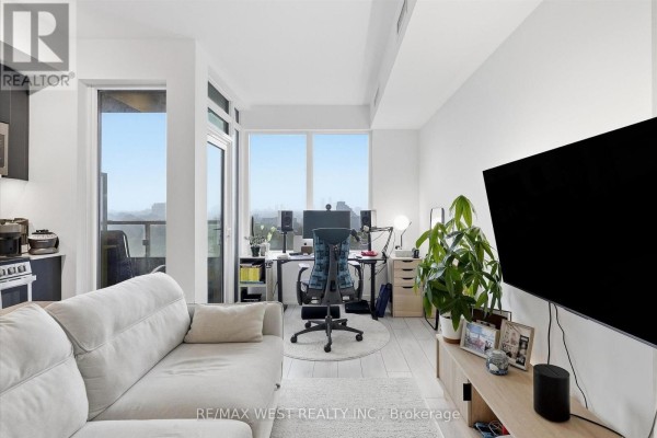 819 - 270 Dufferin Street, Toronto, ON M6K0H8 Photo 5
