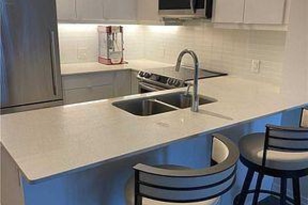 819 - 50 Thomas Riley Road, Toronto, ON M9B0C1 Photo 5