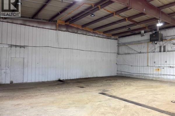 819 3 Avenue E, Brooks, AB T1R0G6 Photo 3