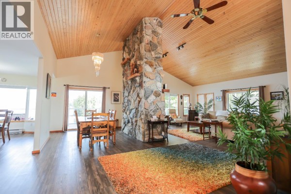 4pc Ensuite bath - 819 Silver Cove Drive, Silverton, BC V0G1S0 Photo 4