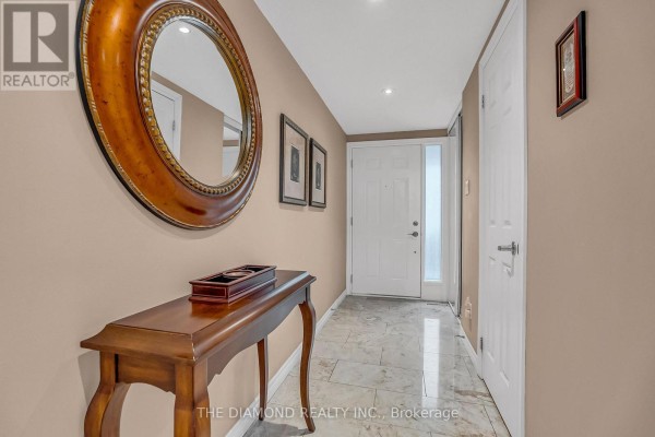 Kitchen - 82 - 1755 Rathburn Road E, Mississauga, ON L4W2M8 Photo 5