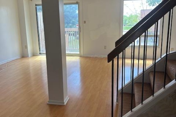 Living room - 82 - 201 Alexmuir Boulevard, Toronto, ON M1V1S5 Photo 3