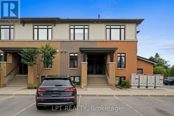 21 Bergeron Private, Ottawa, ON, photo 2