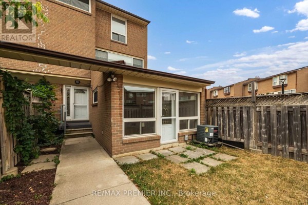 Dining room - 82 - 248 John Garland Boulevard, Toronto, ON M9V1N8 Photo 4