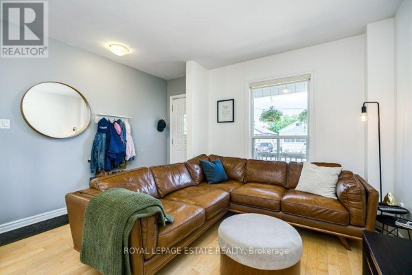 Primary Bedroom - 82 August Avenue, Toronto, ON M1L3N2 Photo 4