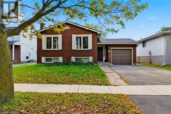 82 Beaver Crescent, Brantford