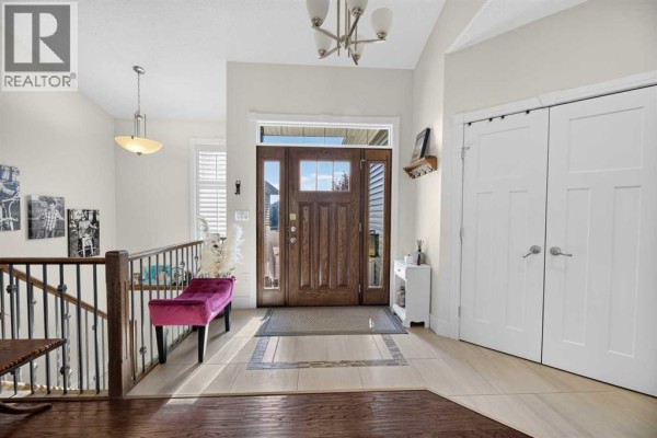 5pc Bathroom - 82 Briegel Road, Olds, AB T4H0C9 Photo 2