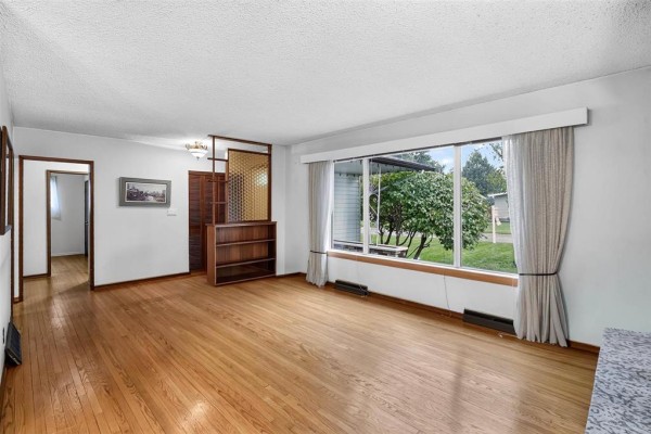 Primary Bedroom - 82 Columbus Crescent, Winnipeg, MB R3K0C6 Photo 4