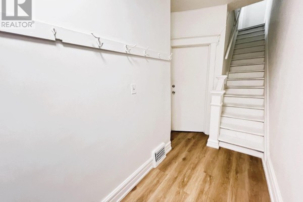 82 Curzon Street, Toronto, ON, photo 3