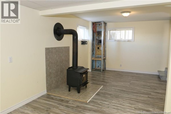 Living room - 82 De La Pointe Road, Haut Sheila, NB E1X3T8 Photo 5