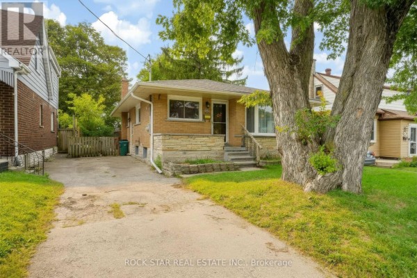 82 Franklin Street N, Kitchener, ON N2A1X9 Photo 2