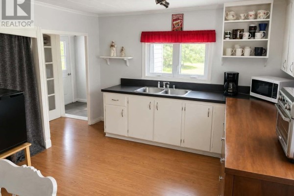 Dining room - 82 Long Run Road, Tors Cove, NL A0A4A0 Photo 4