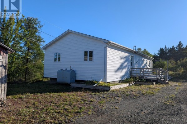 Bath (# pieces 1-6) - 82 Main Road, Britainni, NL A0C1G0 Photo 3