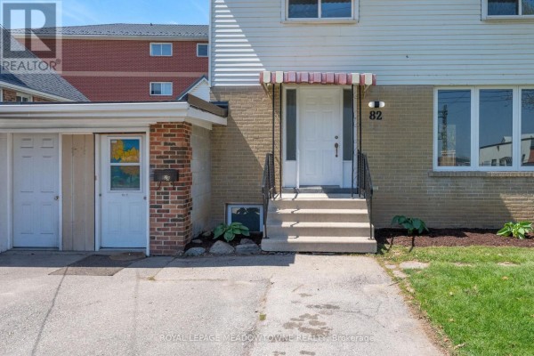 Living room - 82 Maple Avenue, Halton Hills, ON L7G1X7 Photo 3