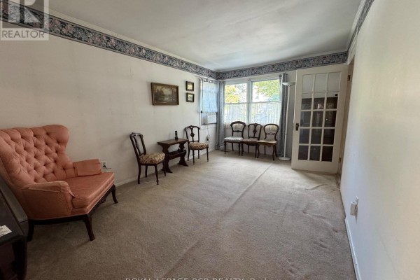 82 Mill Street, Richmond Hill, ON, photo 3