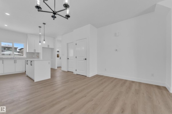 82 Patriot Wy, Spruce Grove, AB T7X4E8 Photo 5