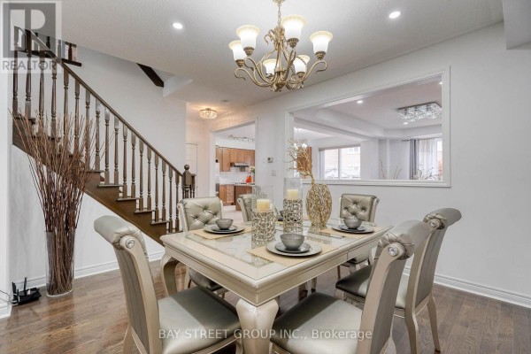 Family room - 82 Prince Of Wales Drive, Markham, ON L6C0K2 Photo 5