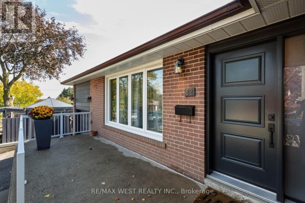 Cold room - 82 Renault Crescent, Toronto, ON M9P1J6 Photo 3