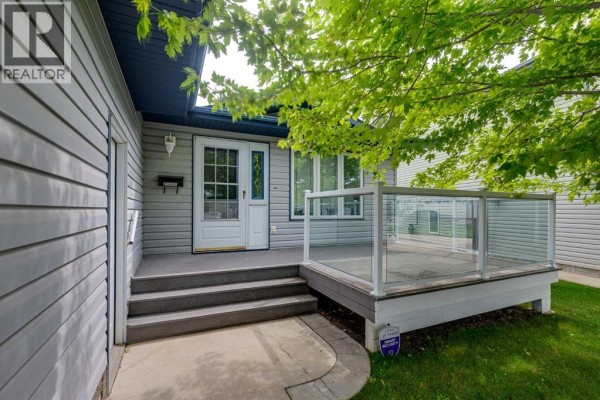 82 Ruttan Close, Red Deer, AB, photo 3