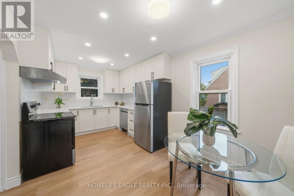 Dining room - 82 Scarborough Heights Boulevard, Toronto, ON M1M2V4 Photo 4
