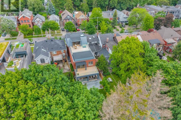 Kitchen - 82 Sherwood Avenue, Toronto, ON M4P2A7 Photo 2
