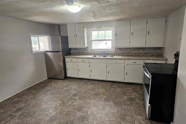 82 Taylor Avenue, Chatham, ON, photo 3