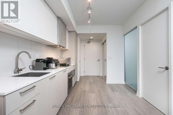 820 - 19 Western Battery Road, Toronto, ON M6K0E3 Photo 5