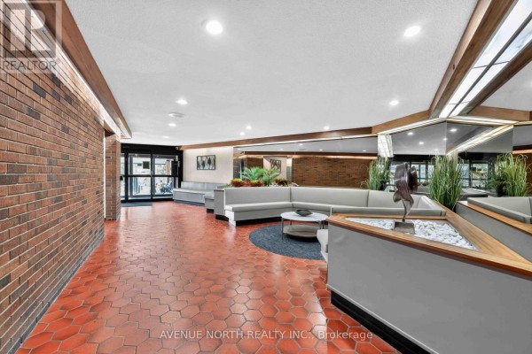 820 - 3100 Carling Avenue, Ottawa, ON K2B6J6 Photo 3