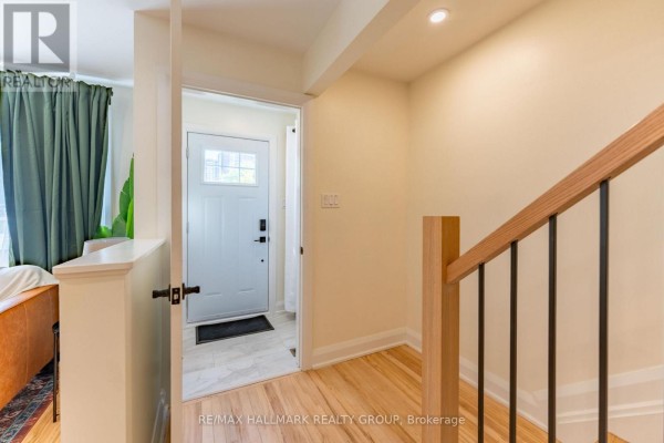 820 Grenon Avenue, Ottawa, ON, photo 3