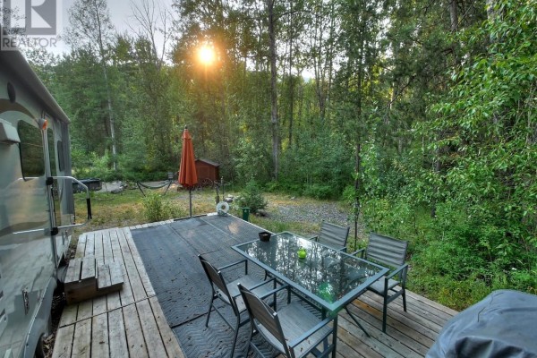 8202 Livesly Road Unit# 2, Yahk, BC V0B2P0 Photo 5