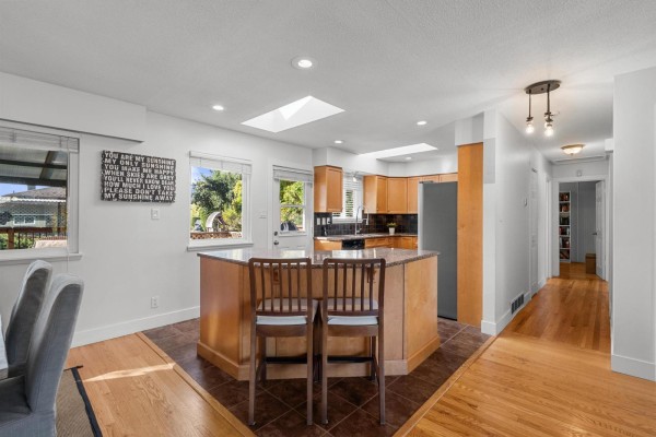8203 109b Street, Delta, BC V4C4G9 Photo 3