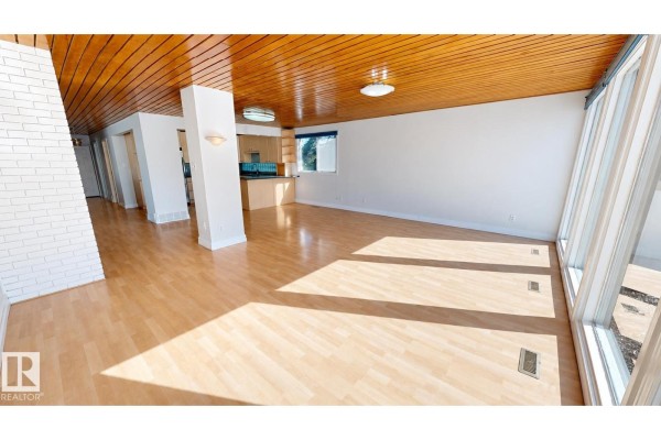Kitchen - 8204 14 Av Nw, Edmonton, AB T6K1X4 Photo 3