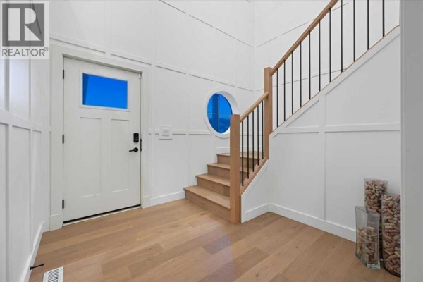 Foyer - 8205 121 Street, Grande Prairie, AB T8W0M7 Photo 5
