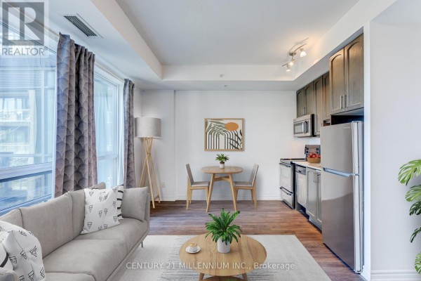 Kitchen - 821 - 15 James Finlay Way, Toronto, ON M3M0B3 Photo 3