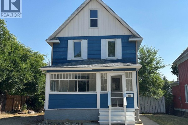 821 6th Avenue Nw, Moose Jaw
