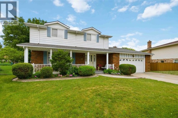 821 Danbury Crescent, Sarnia