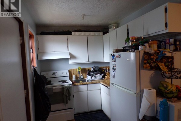 821/823 105 Avenue, Dawson Creek, BC, photo 3