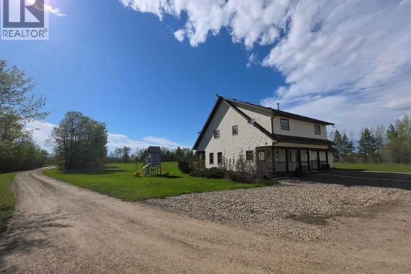 4pc Bathroom - 82125 Rr 203, Rural Northern Sunrise County, AB T0H2R0 Photo 5