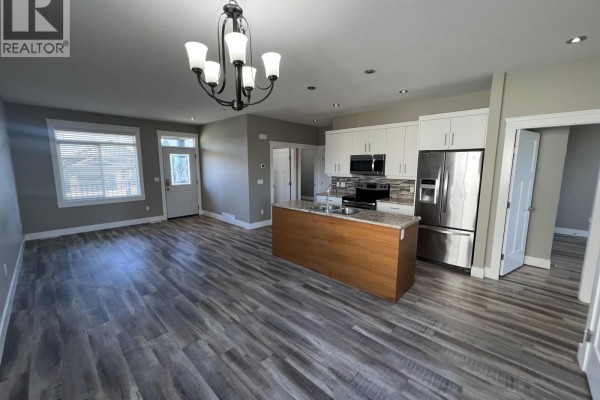 Living room - 8215 88 Avenue, Fort St  John, BC V1J0N9 Photo 2