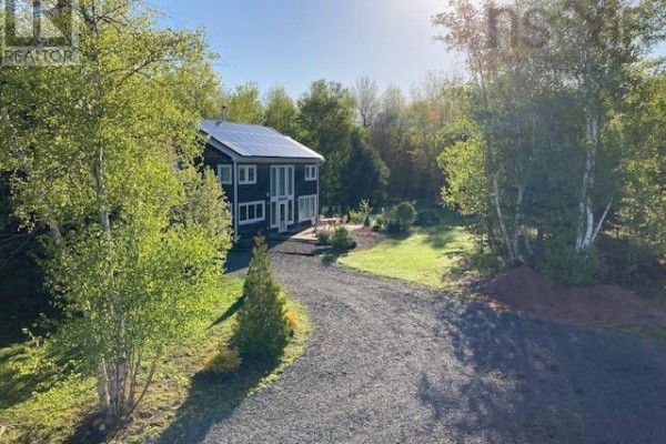 Dining room - 822 Cleveland Road, Windermere, NS B0P1E0 Photo 2