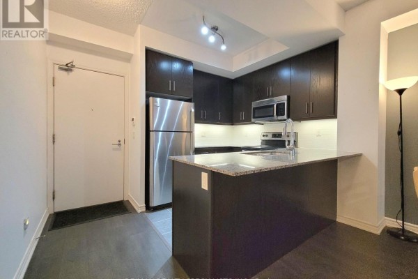 823 - 15 James Finlay Way, Toronto, ON, photo 2