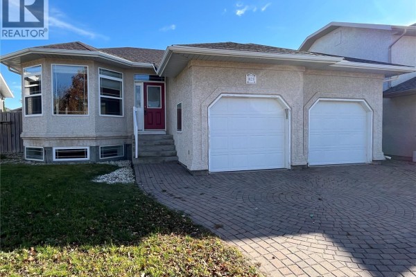 823 Beechmont Lane, Saskatoon, SK, photo 3