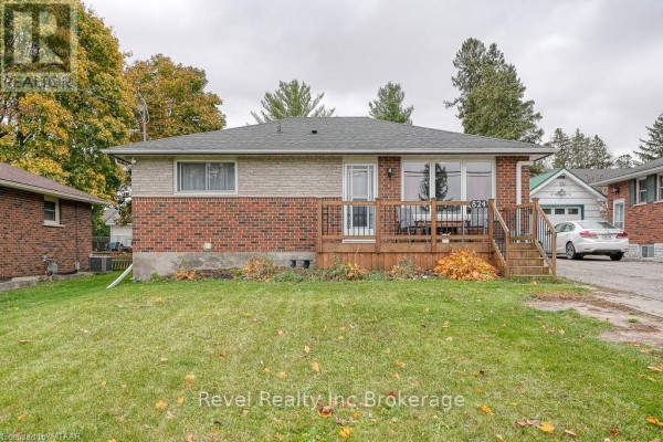 Kitchen - 824 Devonshire Avenue, Woodstock, ON N4S5R6 Photo 3